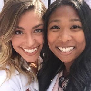 Meet your Posher, Cassandra